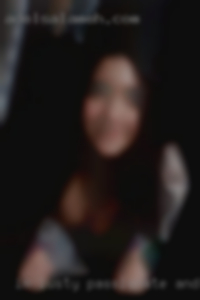 I'm lusty, passionate, and hold looking couple 9.