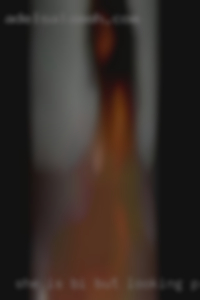 She is bi, but looking prefers couple men.